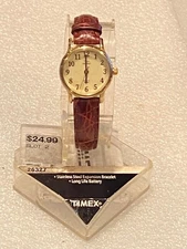 Timex Indiglo Woman's Watch w/Brown Leather Band*Pre-Owned/Needs Battery x1