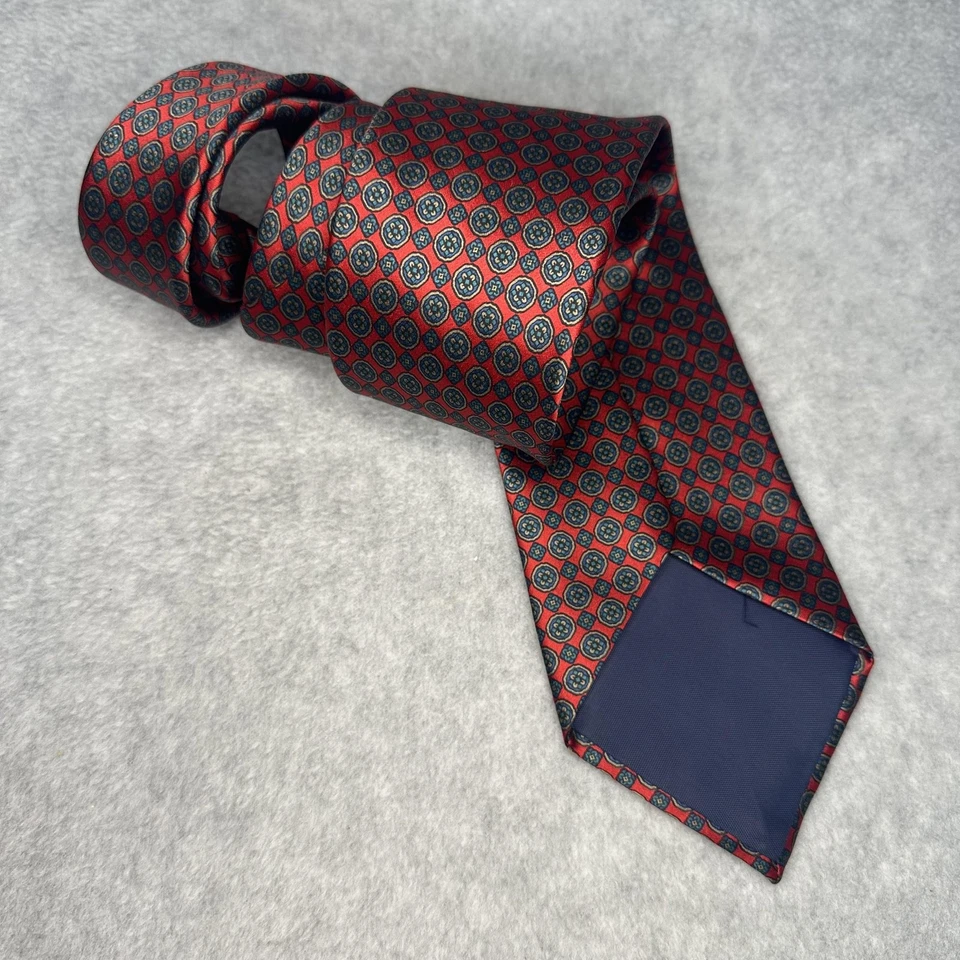 Hanover St Tie Works Ltd Tie Mens Red Silk Geometric Medallion Necktie Made USA - Image 3 of 4