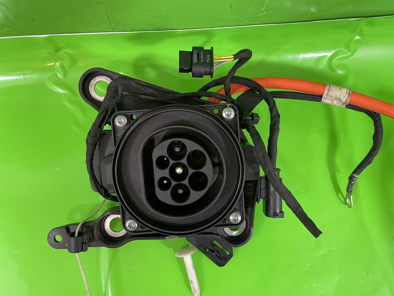 BMW 5 SERIES G30 HIGH VOLTAGE BATTERY CABLE CHARGING PORT 530e B48X