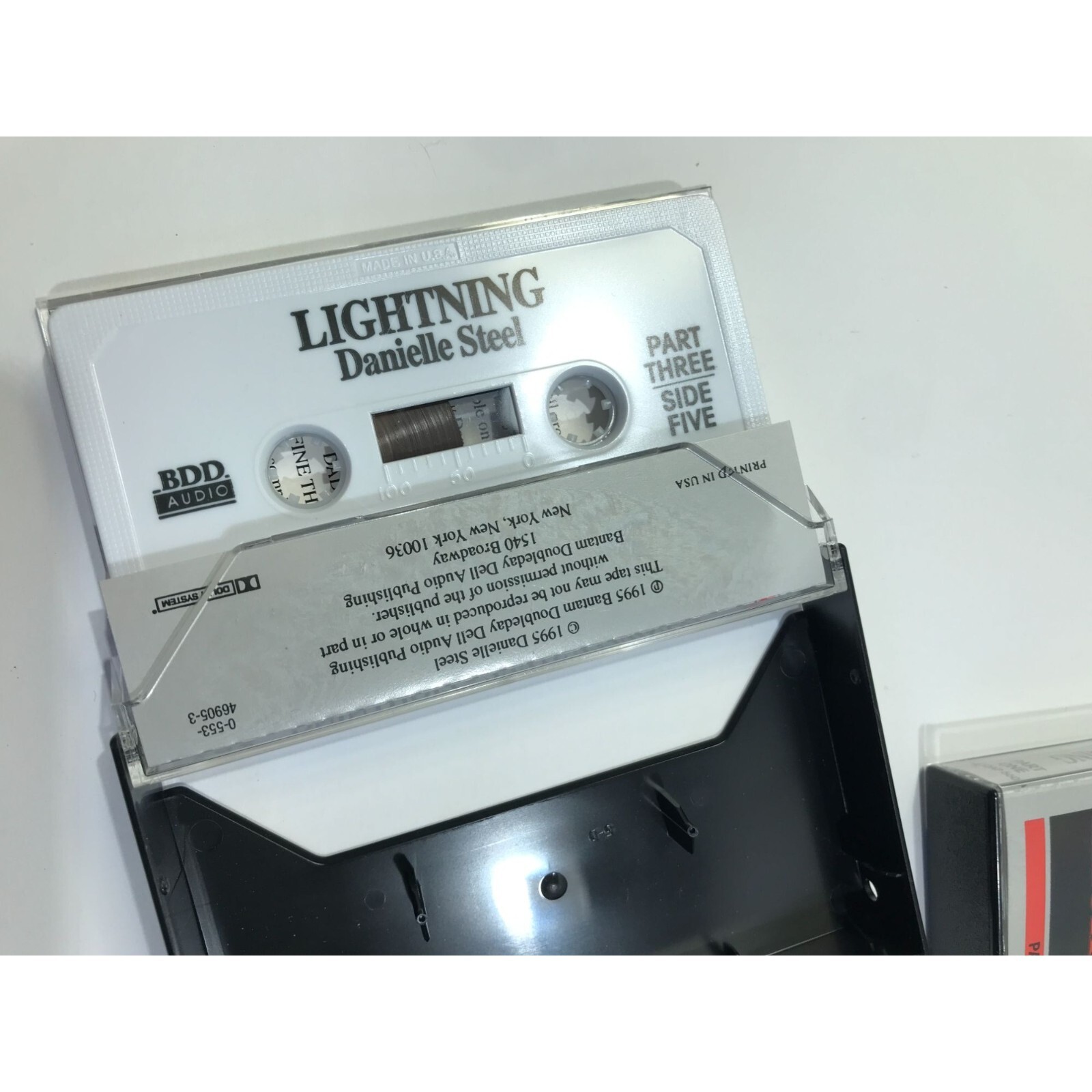 Audiobook, Lightning by Danielle Steel, 4 cassette abridged, 1995