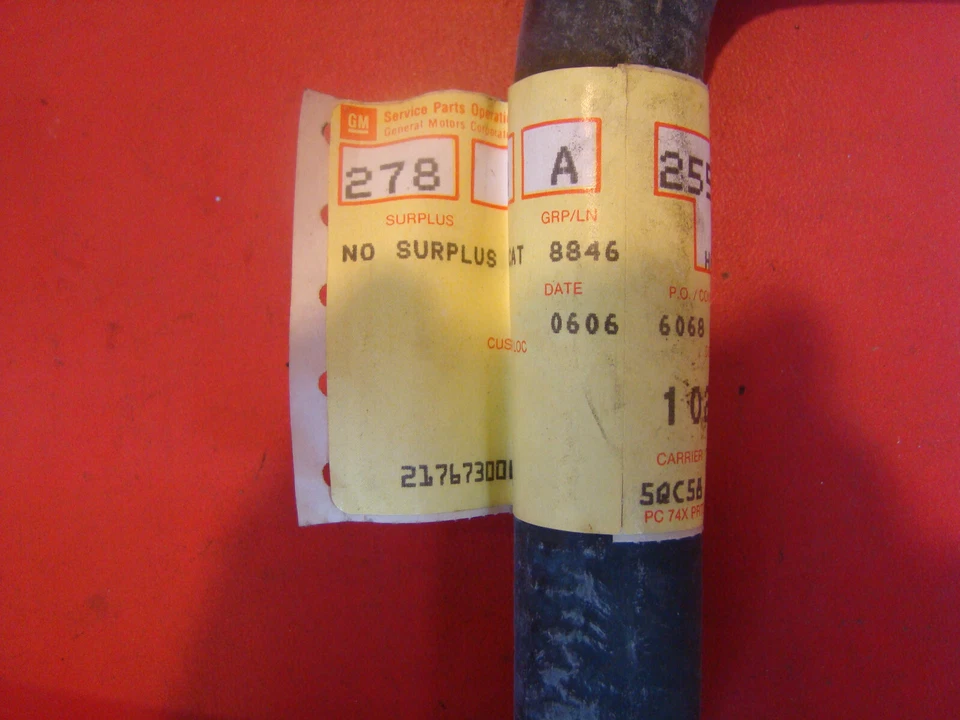 Manguera calentador GM 82 83 BUICK CENTURY OLDS CUTLASS CERA 3.0 V6 PONTIAC NUEVO DE FÁBRICA EE. UU. OEM Foto 2 de 4