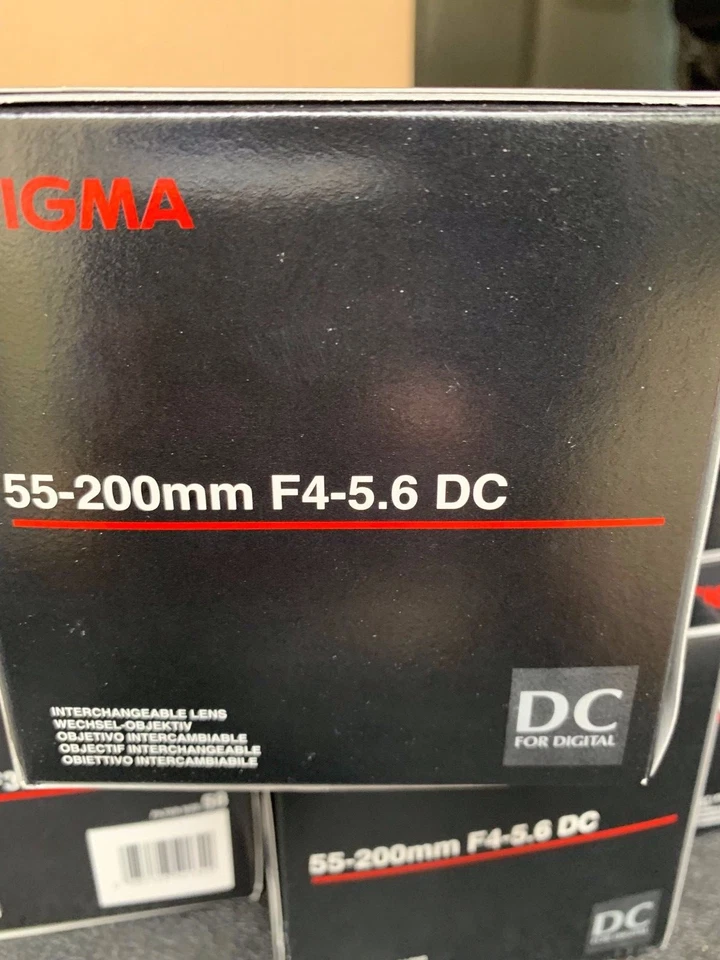 Sigma Tele & Standard Zoom Set DC For Sony 18-50Mm F3.5-5.6 And 55-200Mm F4-5.6 - Image 2 of 4
