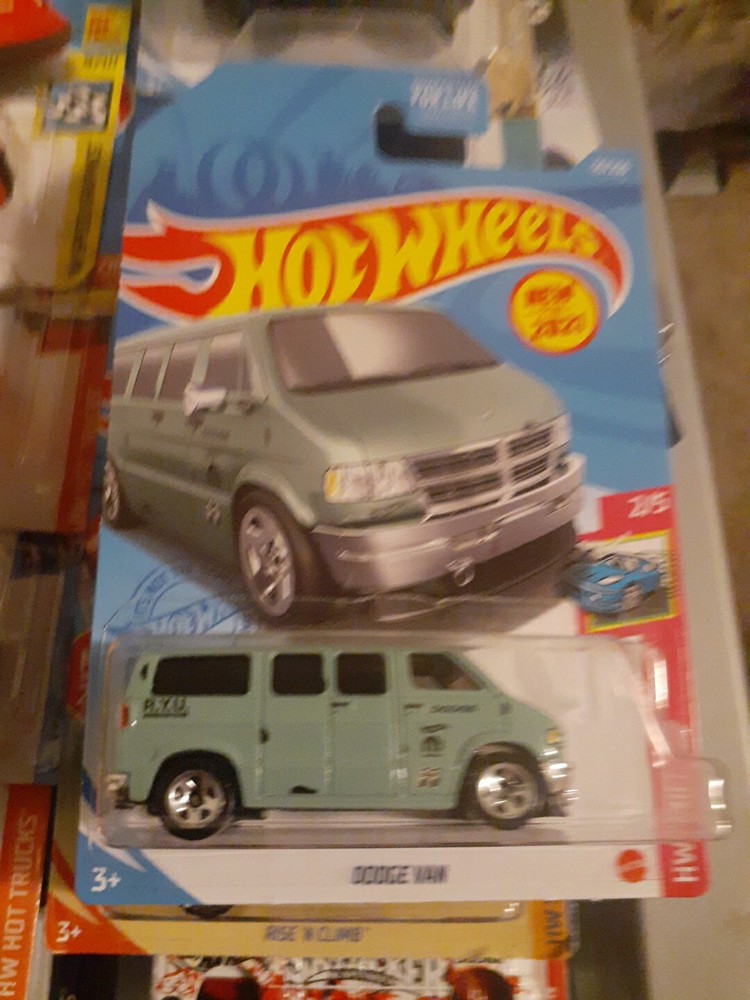 New for 2021 Hot Wheels Dodge Van HW Drift 2/5