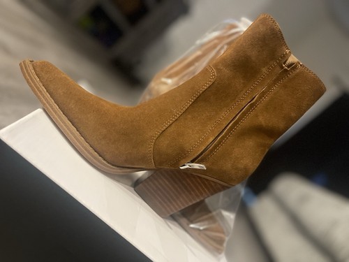 NIB NINE WEST Women's Tan Suede Gorgeen Ankle Bootie Pointed Toe Size 6 - Picture 6 of 11