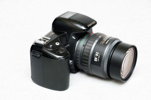 PENTAX Z-10 con zoom PENTAX-F 28-80mm - Imagen 6 de 13