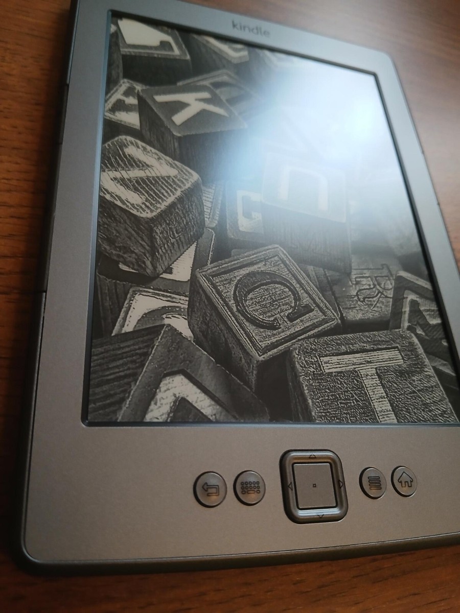 kindle 美品 FD9E12FC-13B1-4EDB-BFE3-