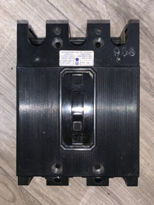 ITE ET-1571 3 Pole 15 AMP 240V Circuit Breakers