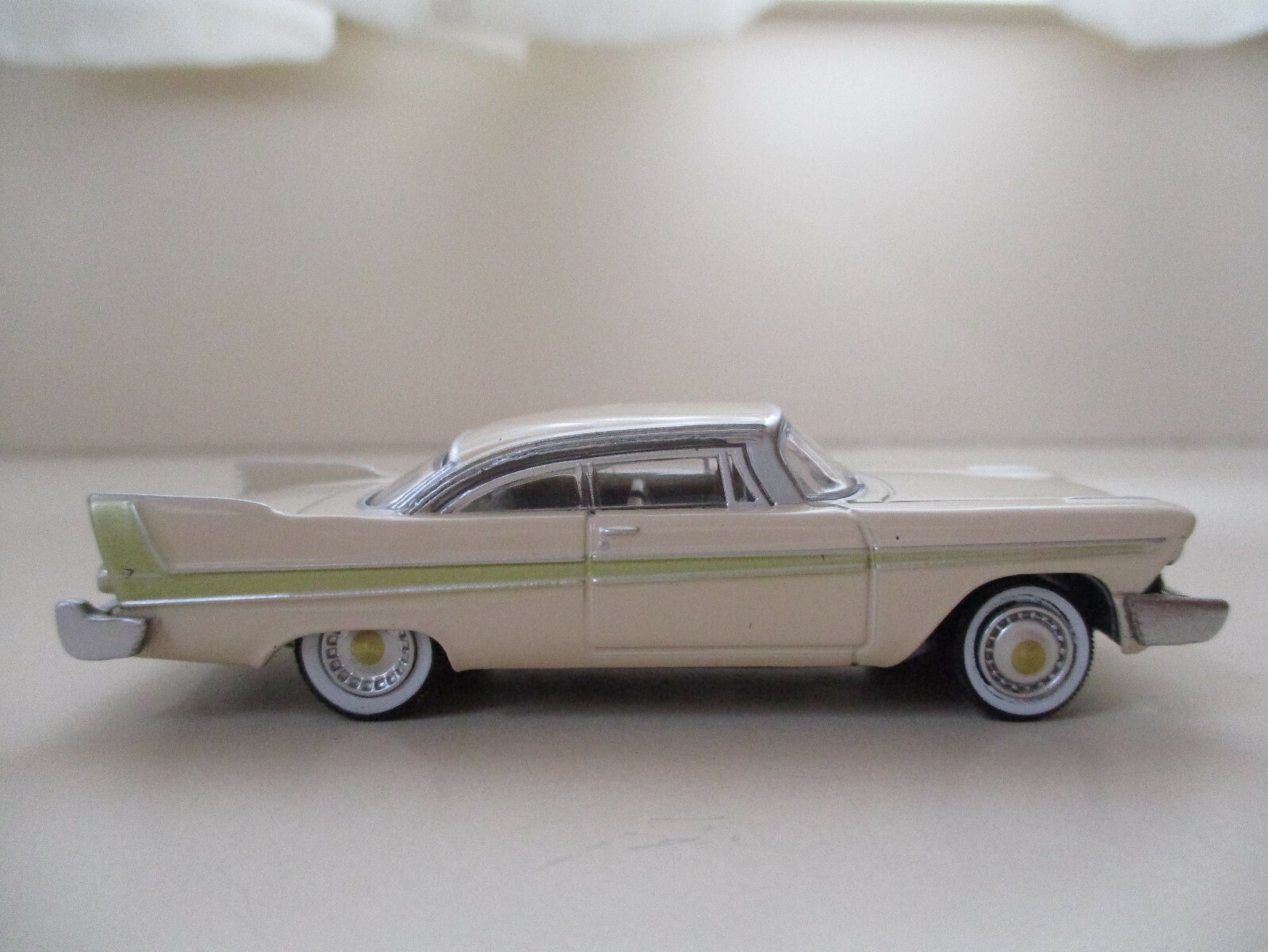 1958 Plymouth Fury Golden Commando *** Greenlight Mecum auctions 1:64
