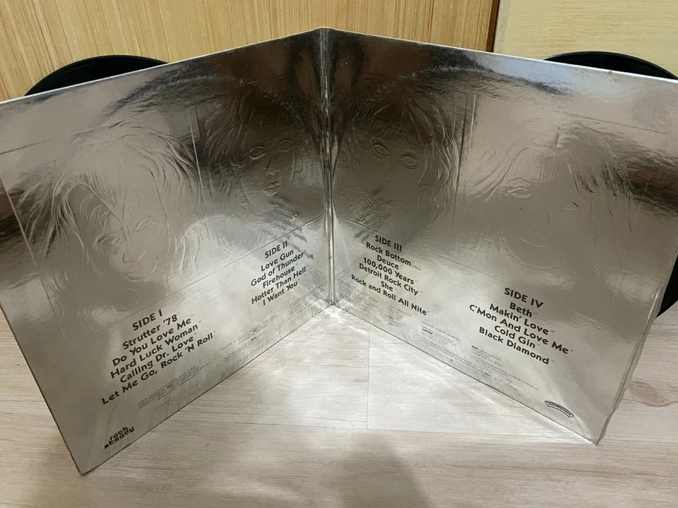 Kiss 33 rpm Philippines 12" LP EP double platinum Foto 2 de 3