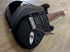 SOUPED UP Fender Squier Strat SE w MAJOR PICKUP UPGRADE  - FANTASTIC CONDITION