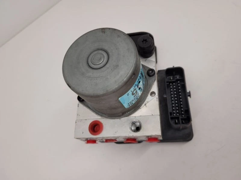 Conjunto de actuador y bomba de pieza de freno antibloqueo KIA SEDONA 2015-2018 58920A9350 Foto 2 de 4