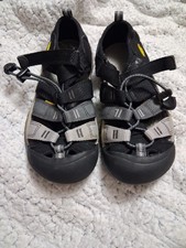 Youth black/gray KEEN washable hiking sandals / shoes , size 1