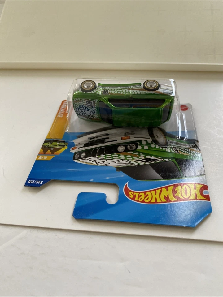 Hot Toys BMW M3 Wagon/ Remarque 2025 P Case Super Treasure Hunt Short Card NEW - Image 4 of 4