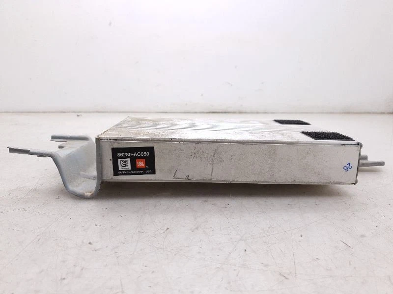 05-07 丰田 AVALON 收音机/音响放大器单元组件 — 第 3/4 张图片