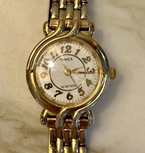 Timex Women's Vintage Gold Tone G9 Dress Watch 30mm Quartz New Battery Working