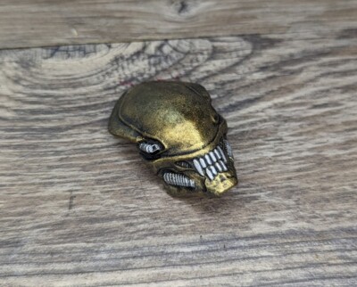 Custom 1/12 scale Elite Serpent Predator mask GOLD Variant***MADE