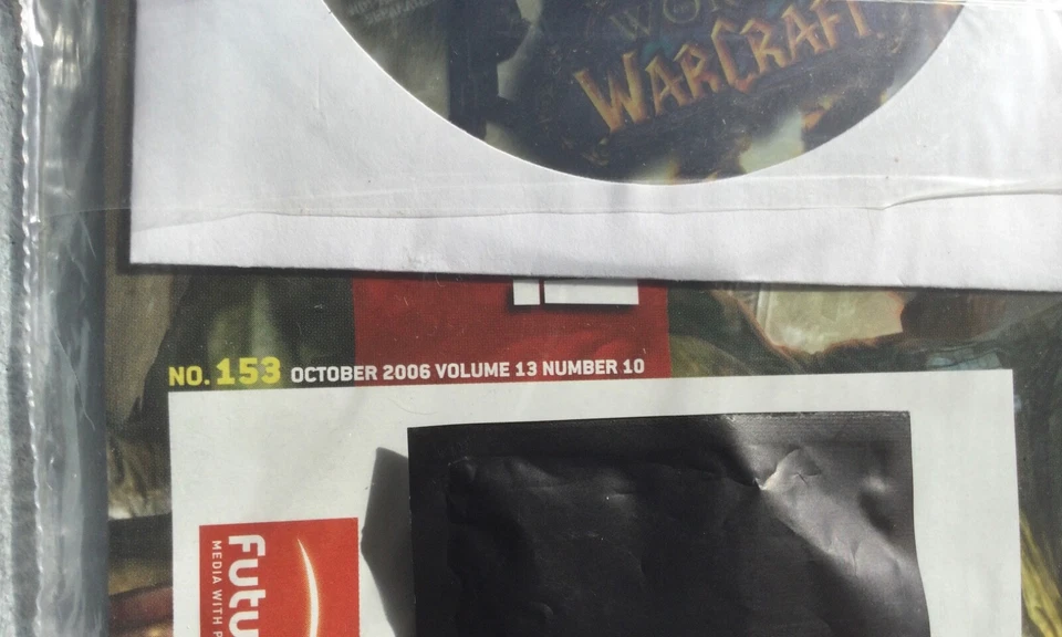 PC Gamer Mag Magazine Oct 2006 #153 Company of Heroes WoW Demos New! - Image 2 of 4