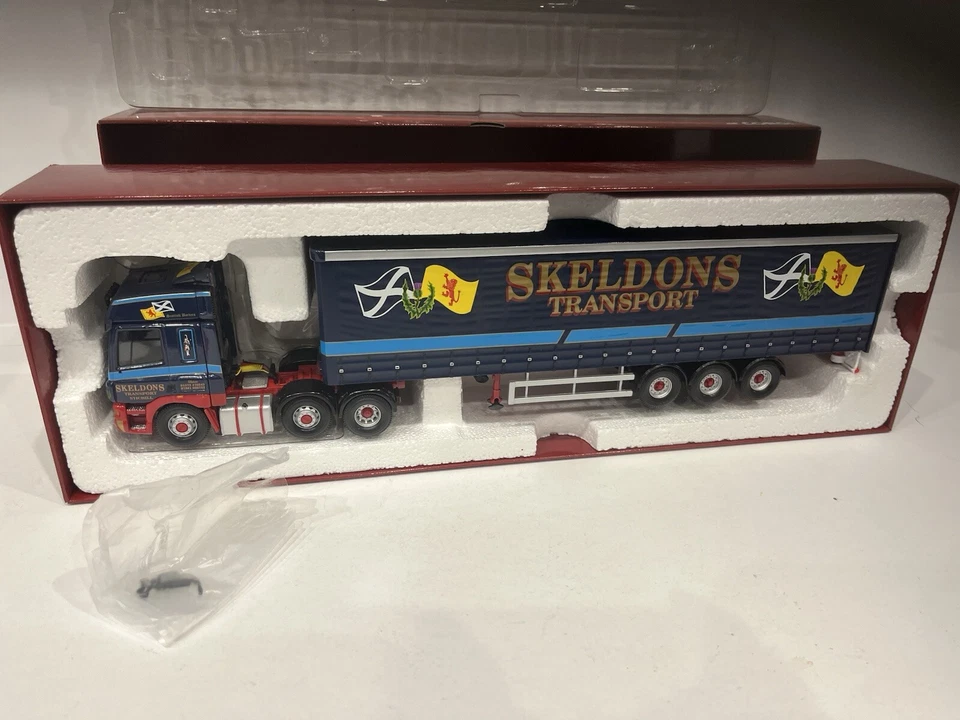 1/50 - DAF CF CURTAINSIDE - SKELDONS TRAN. - CORGI CC13615 - NEW-LIMITED - Imagen 3 de 4