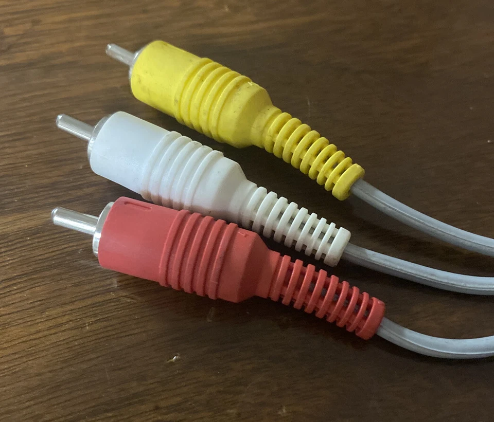 Original OEM Nintendo Wii And Wii U Audio Video AV Cable Cord - Image 3 of 3