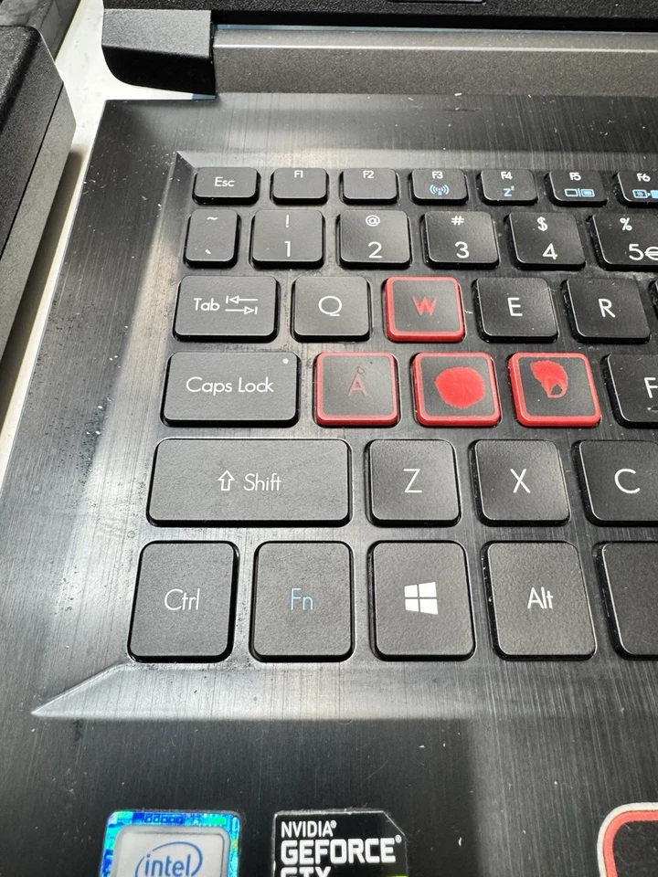 Acer Predator Helios 300 G3-571 i7-7700HQ 2.8GHz 16GB RAM 256GB SSD 1TB GTX 1060 - Image 4 of 4