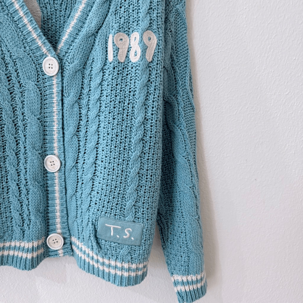 Taylor Swift 1989 Taylor's Version Women's Size XS/S Blue Knit Cardigan Sweater image 2