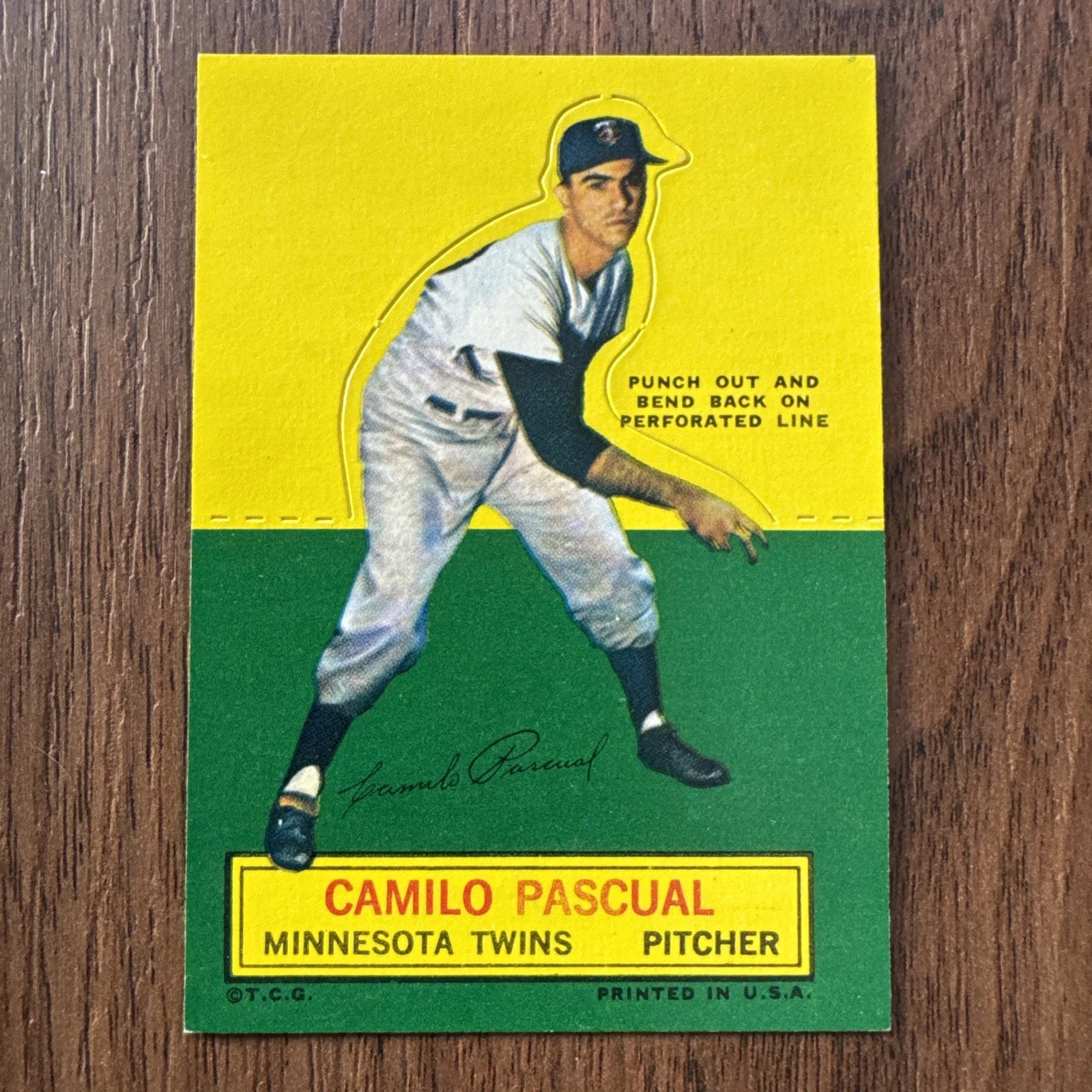 Camilo Pascual; 1964 Topps Stand-Ups; EX-EXMT; Minnesota Twins