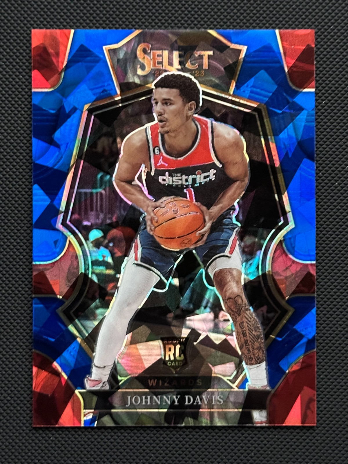 2022-23 Panini Select Blue Cracked Ice Prizm #191 Johnny Davis RC Washington