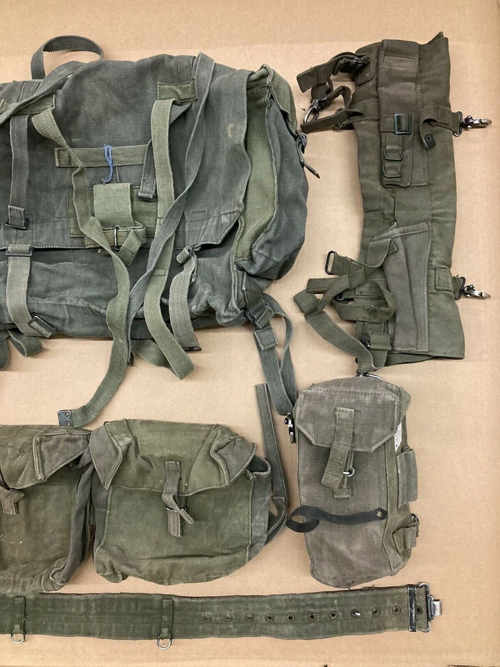 P58 Juego de 8 piezas de equipo web verde era británica de la Guerra Fría Foto 3 de 4