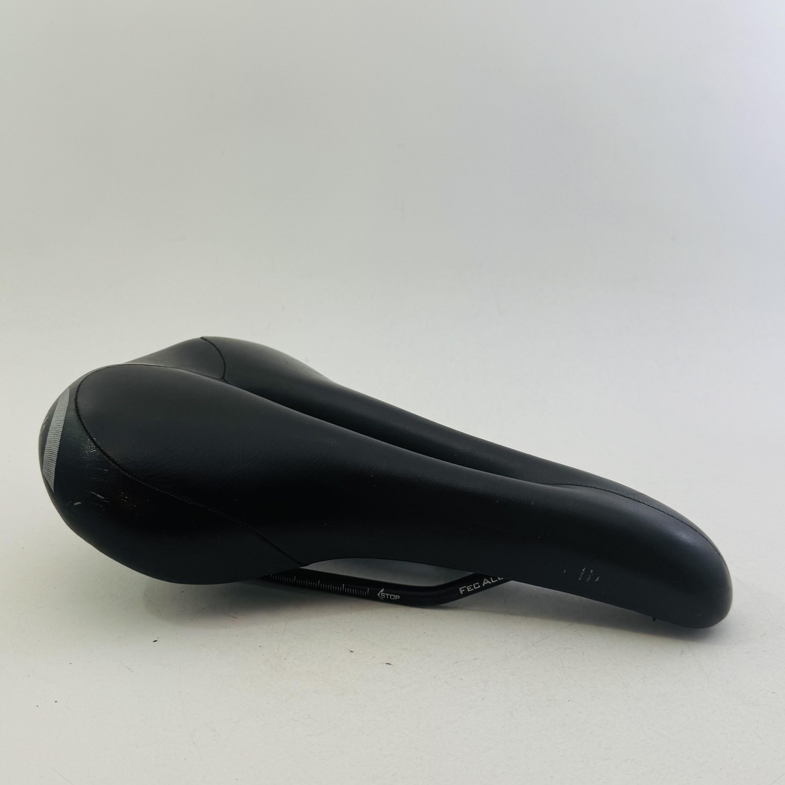 (Used) Terry Bicycle Saddle Seat Black Cutaway CrMo Rails Road MTB Hybrid Bike A82 (34.99 USD) (Used) Terry Bicycle Saddle Seat Black Cutaway CrMo Rails Road MTB Hybrid Bike A82 (34.99 USD)