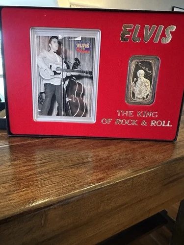 Elvis Presley .999 Silver 1 oz Art Bar Dahlonega Mint Bullion With Trading Card