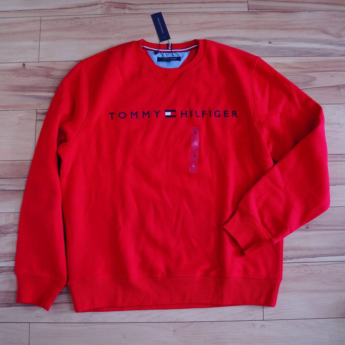 NWT Men's Tommy Hilfiger Crew Neck Essential Logo Pullover Sweater  Sweatshirt