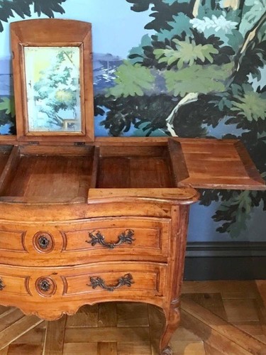 Antique Period Louis XV Cherry Wood Commode Chest ca 1765. - Picture 3 of 6