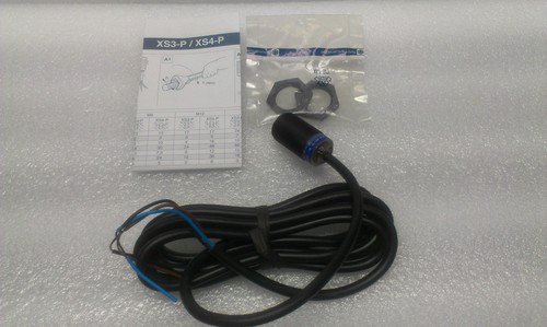 XS4 P18NA340 Telemecanique Inductive Proximity Sensor XS4-P18NA340 - Picture 2 of 11