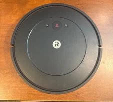 iRobot Roomba Combo Vacuum Cleaner Essential Robot Y011060 Used no roller