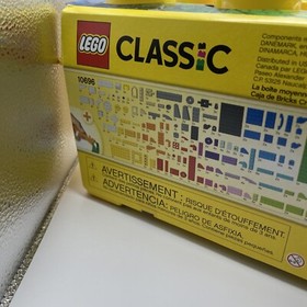 LEGO Classic Medium Creative Brick Box (10696)