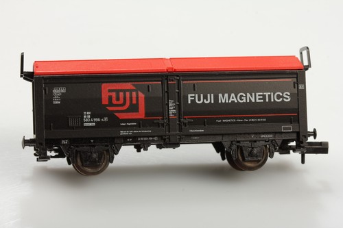Minitrix N 13948 Hubschiebedachwagen Fuji Magentics 583 996-6 Schmutz/Mängel/OVP | Zustand: Gebraucht
