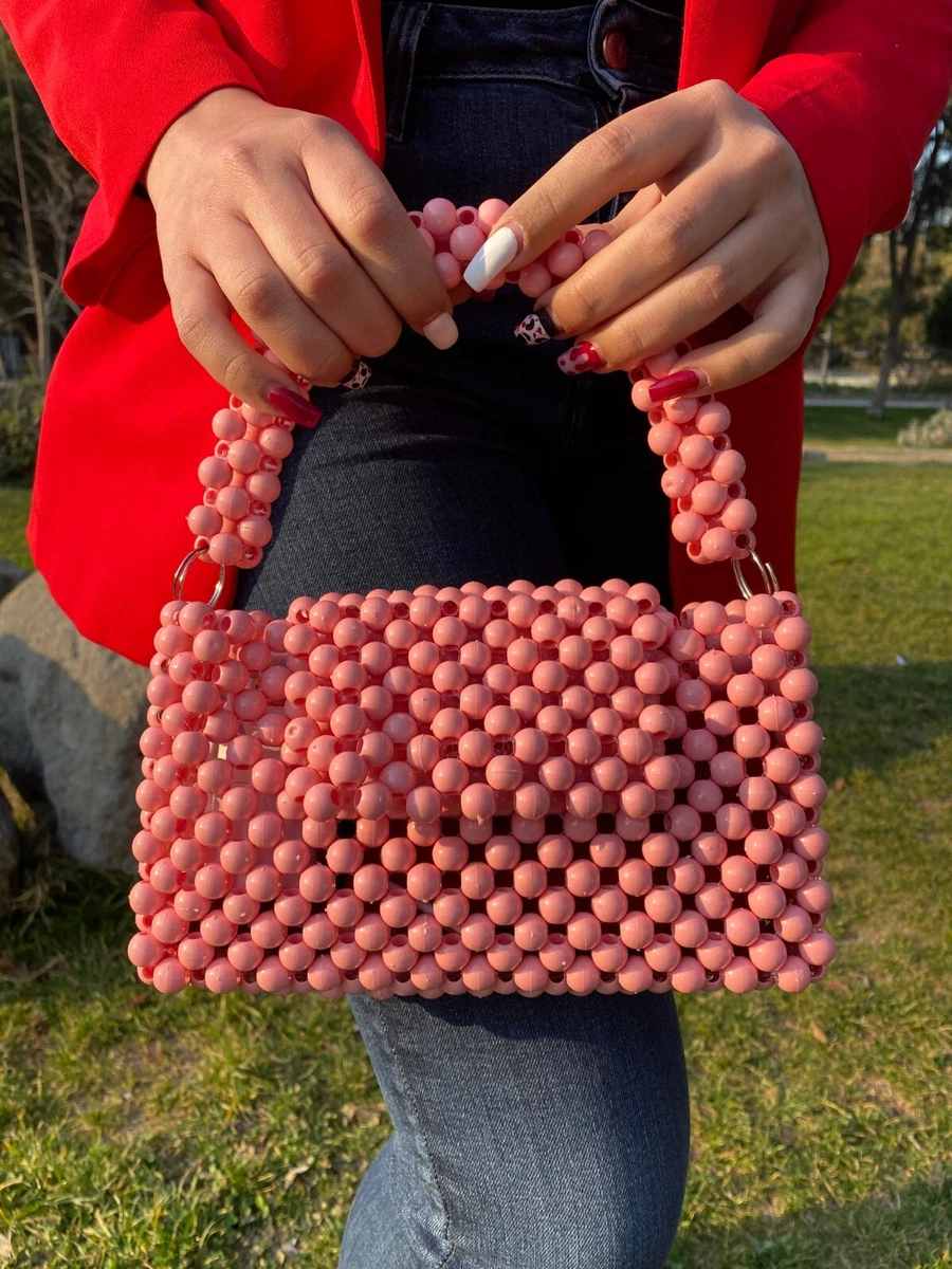 Bolsito Louis Vuitton  Beaded handbag, Beaded jewelry diy, Beaded purses