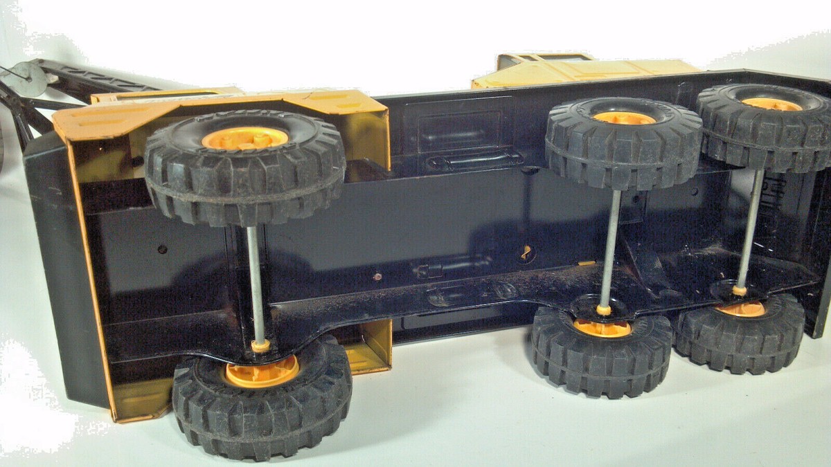 Vintage Jumbo Nylint Michigan Shovel Clamshell Mobile Crane Truck