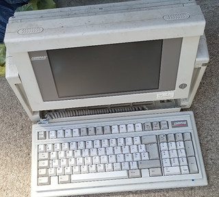 Compaq Portable III Vintage Ordinateur PC Rétro Clavier AZERTY – Non Testé