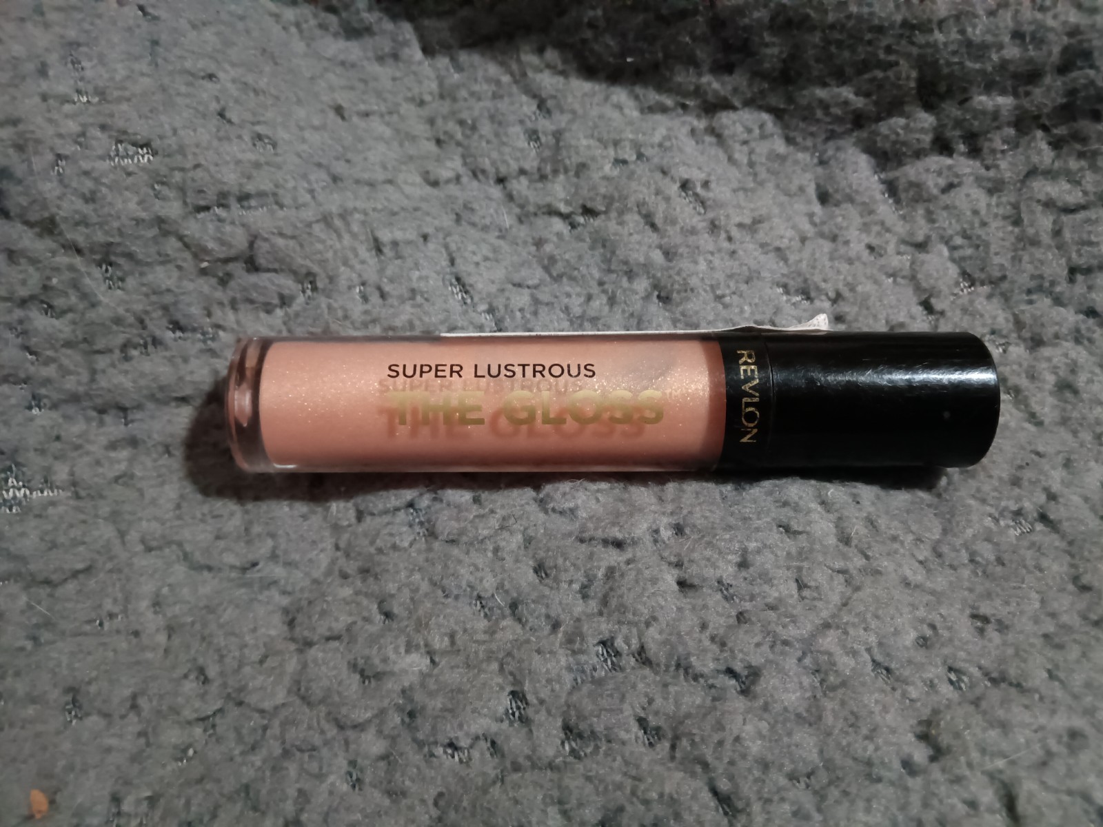 Revlon Super Lustrous Lip Gloss in Snow Pink 205 B54 Moisturizing Shine-image