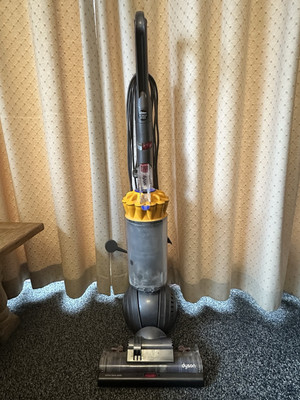 Dyson DC40 Grau & Gelb Mehrboden kabelgebundener beutelloser Ball Bodenstaubsauger
