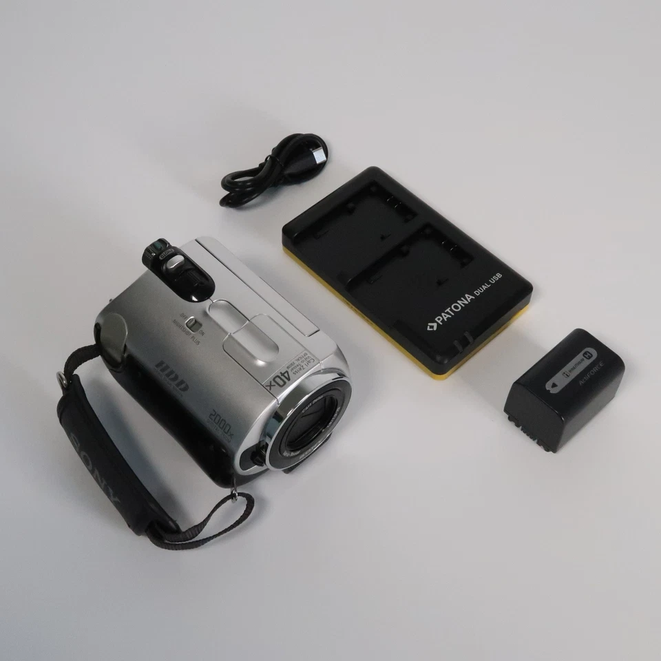 [Mint] Sony Handycam DCR-SR32 Camcorder, Video Recorder, Charger  - Photo 2/4