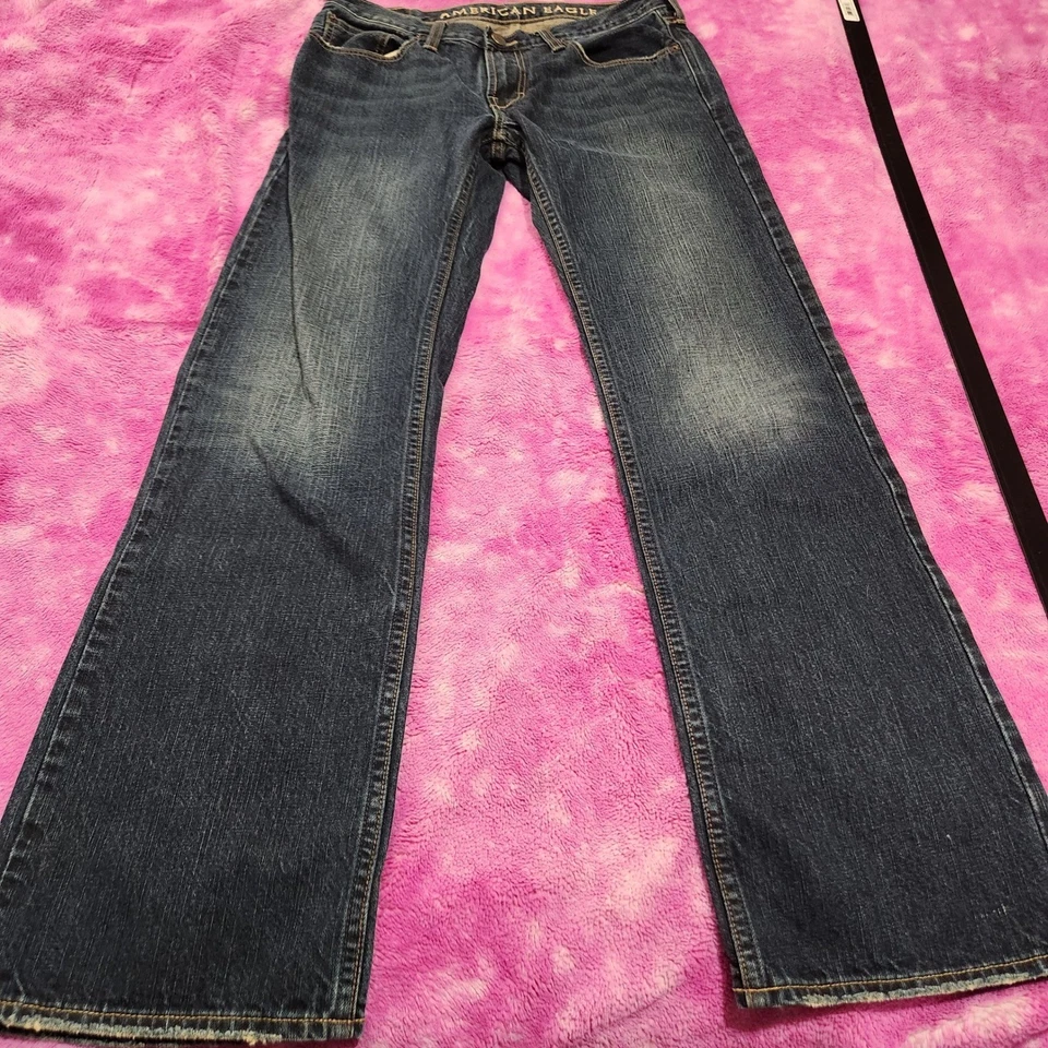 Pantalones de mezclilla clásicos lavados oscuros American Eagle para hombre 33x32,5 tiro bajo Foto 2 de 4