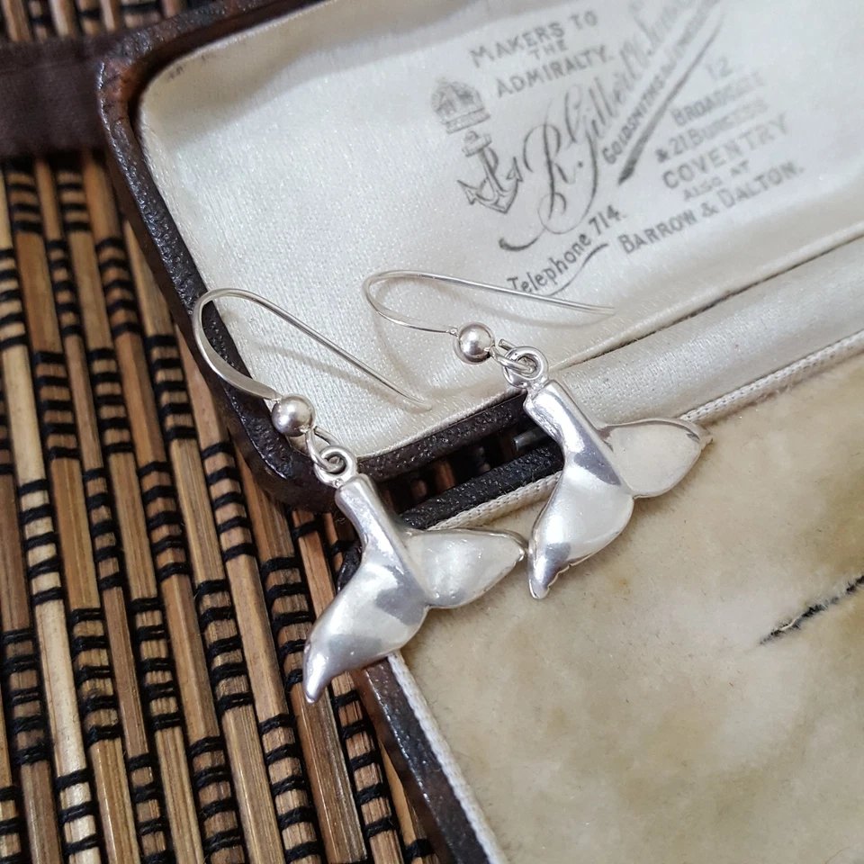 Vintage 925 Sterling Silver Earrings, Whale Tail Dangle, Schube Dakota West — 第 3/4 张图片