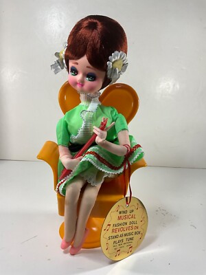 VINTAGE SENPO ROTATING WIND UP MUSICAL MOVING FASHION DOLL. WORKS