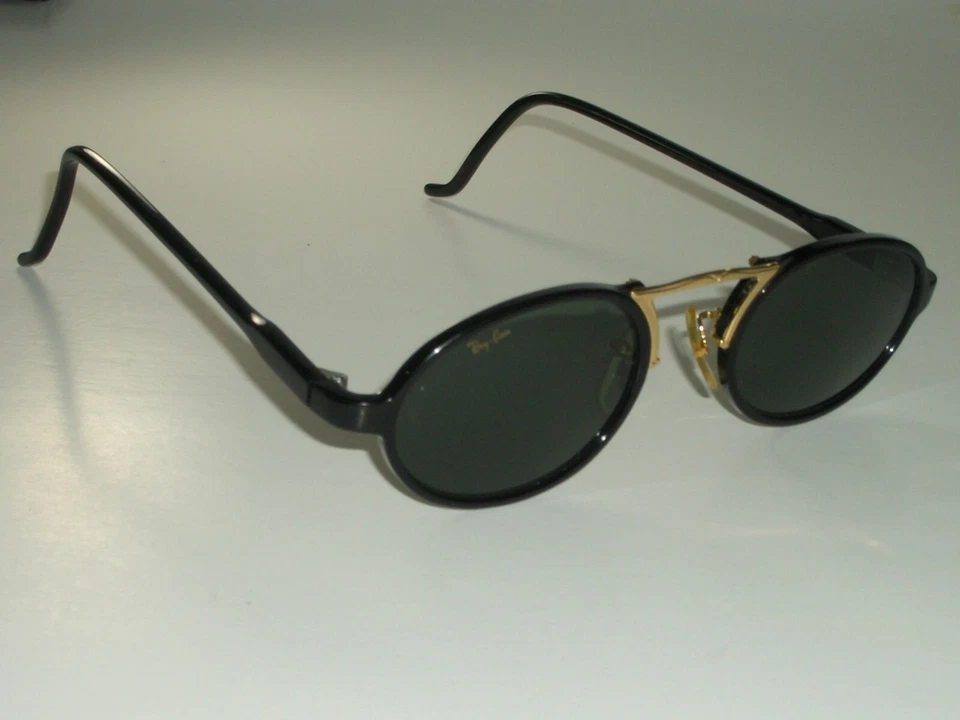 ÓCULOS DE SOL OVAL VINTAGE B&L RAY BAN W1745 CHEYENNE III PRETO BRILHANTE/DOURADO G15 UV - Imagem 2 de 4