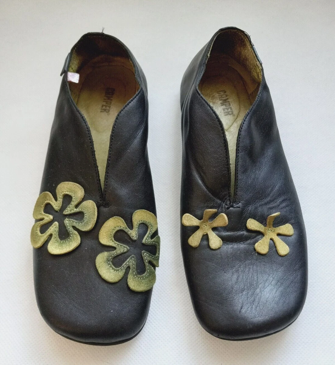 Camper Women’s size 37/6.5-7 Black Leather Flower clogs Slip On Flats