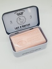 Savon fleur d'oranger au lait frais d'ânesse Bio et boite en métal.