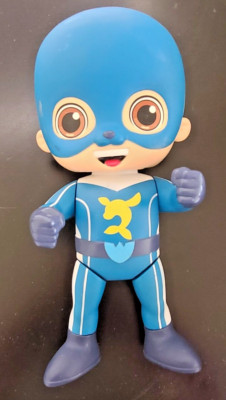 Super Foca The Adventurers Luccas Neto Doll