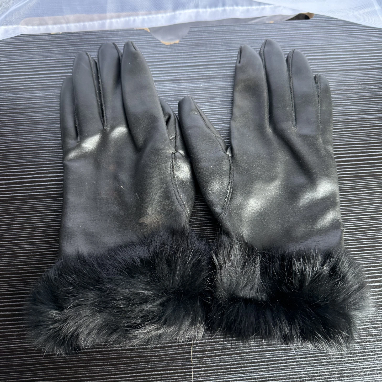 Vintage Black Rabbit Fur Trimmed Women’s Gloves Vinyl Size XL VGC